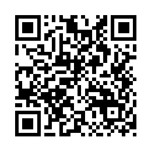 而宇文和鬼助两个人则是横在了墨的身前二维码生成