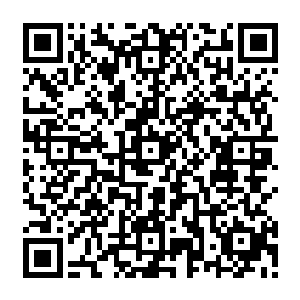 而是尽量不露痕迹地打量着身边的传奇影后――对于现在两人之间正在发生什么事二维码生成