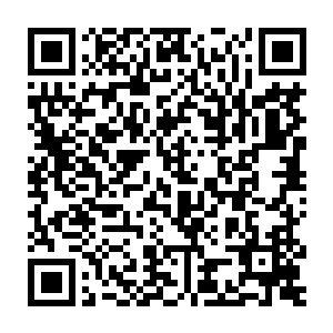 而本片没有――根本不需要这样的噱头――在这样一部末日追车戏里二维码生成