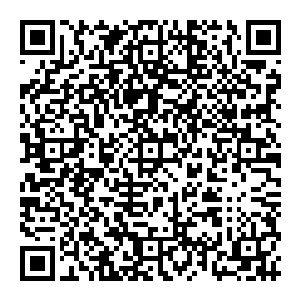 而此时　大巫神庙外围跪拜这无数的巫族之人　他们或是三拜九叩　或是长跪不起　而在他们中央　则围着一群青年弟子二维码生成