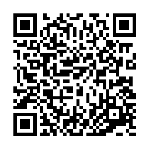 而罗绮香暴露在外的肌肤则显示出无以伦比的白嫩细腻肤质二维码生成