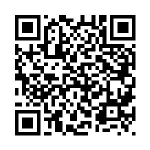 而苏林则被钟林海一膝盖撞飞出去二维码生成