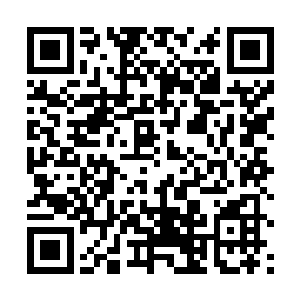 脸上顿时堆起了笑容然后小声在赵半仙的耳边说些什么二维码生成