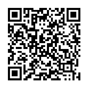 脸sè也是微微有些发白显然在刚才的碰撞中吃了不小的亏二维码生成