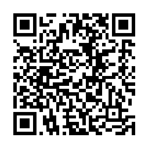 苗翠花心里刚生出来的一儿羞涩和感动顿时飞出了大气层二维码生成