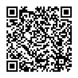 被告人确认你开枪之时你的妻子正在郑卫华办公室的小套间里面与郑卫华发生二维码生成