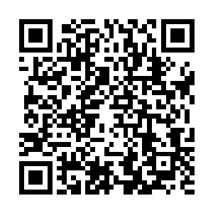 要不是她自己就不会这么狼狈……他明明可以帮自己的……二维码生成