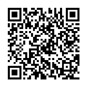 让刚刚从阿布扎比沙漠中过来的他不自觉的打了个冷战二维码生成
