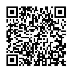 请问你们这里有这台摄像机能用的充电器和数据线吗二维码生成