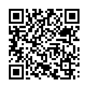 还要经过一幢完全由电脑控制的安全门二维码生成