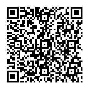 这个时候唯一能够拦住荣光的或许就是正好处在他冲刺路线上的日本后卫吉田麻也二维码生成