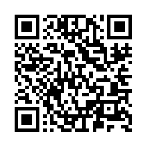 这个老人几乎有他们两个人和在一起那么壮硕二维码生成