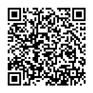 这时候五本光的手已经眼看就要伸到姑娘前面不能描写的部位上了二维码生成