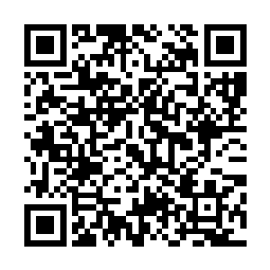 这明明是很炎热的夏季她怎么会觉得仿佛身在寒冬腊月一样二维码生成