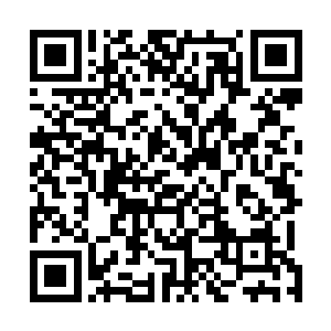 这是汇丰银行专门用来存放储户贵重物品的便携式保存箱二维码生成