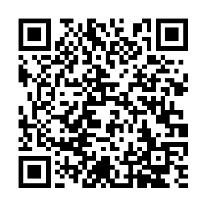 选了个不起眼不容易被连俢肆发现的角落把车停稳二维码生成