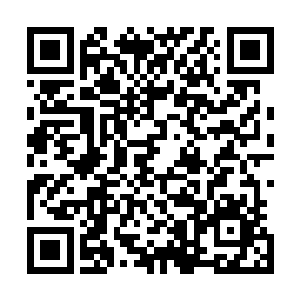 那不要命地已经逃出数千丈的黑袍忽然发现无论他如何向前二维码生成