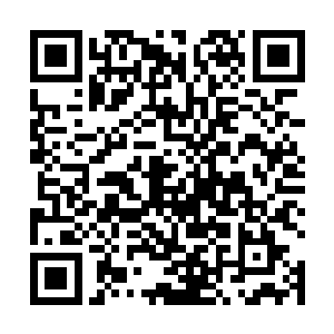 那原本以为他是要阻住流墨墨的短发女子闻言却是一呆二维码生成