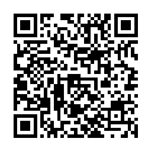 那柄早先被孟猊捡起来塞在怀里的阳日轮咻地一声飞走二维码生成