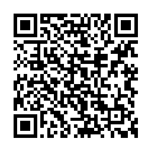 那样的思念和亲切仍在心底深处触手可及的地方二维码生成