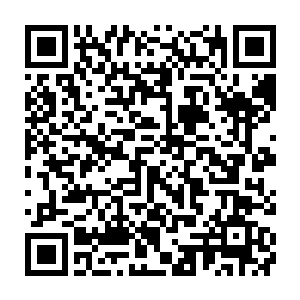 那跟楚旬等人坐在同一条毒驼血蜈上的一个年轻女子似乎察觉到了他们的疑惑二维码生成