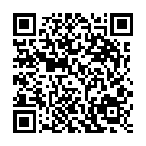 陈小练没吭声……他觉得自己似乎不适合追问别人的内部事务二维码生成