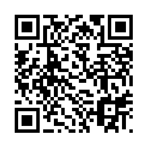 顷刻之间黄富被树枝捆得结结实实的二维码生成