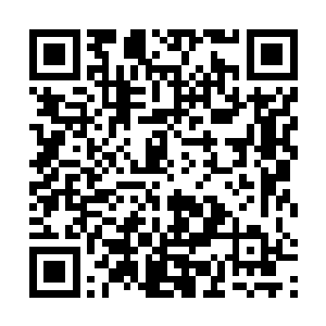 饶是陈达这种老实人也是忍不住偷偷的瞅了秦方一样的二维码生成