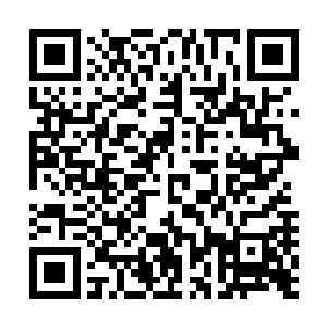 高俊杰正想问一下在不停的边跳脚边惨叫的壮硕男怎么回事二维码生成