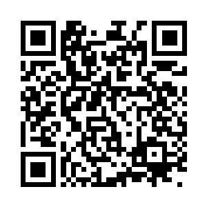 鬼门关深处走出一位披着华丽殿主袍的男子二维码生成